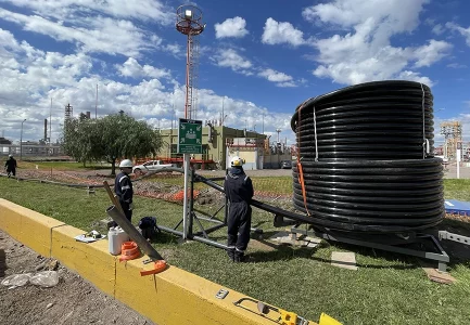 La flexibilidad, rapidez de instalación y confiabilidad de Pexgol permitieron resolver un trazado desafiante dentro de la Refinería Luján de Cuyo.